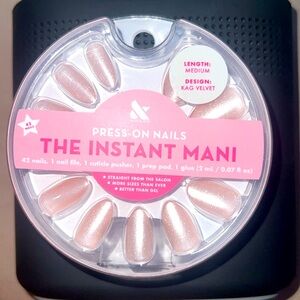 Olive And June The Instant Mani Press-On Nails Medium Almond KAG Velvet BNIB